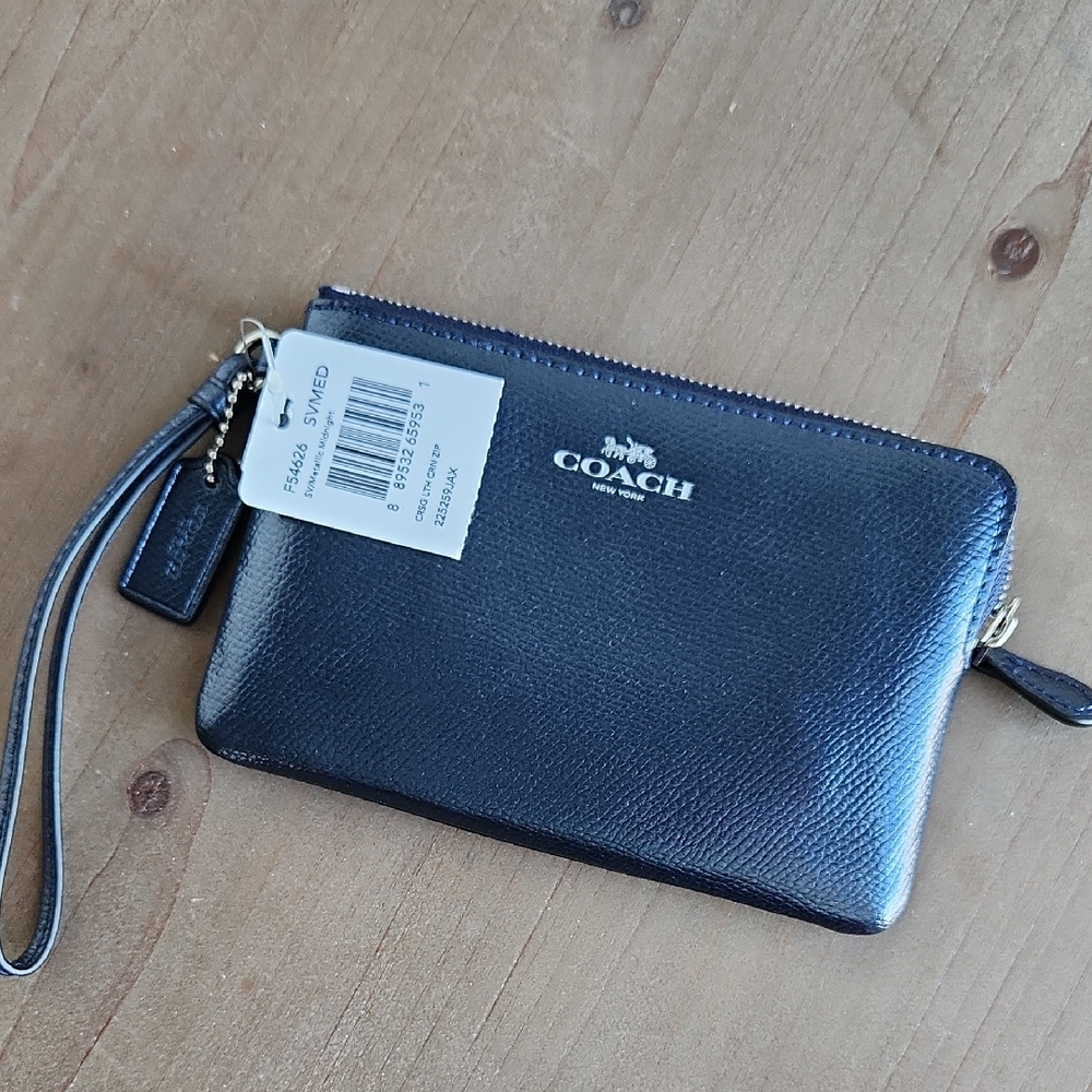 NWT Coach Navy Leather Wristlet